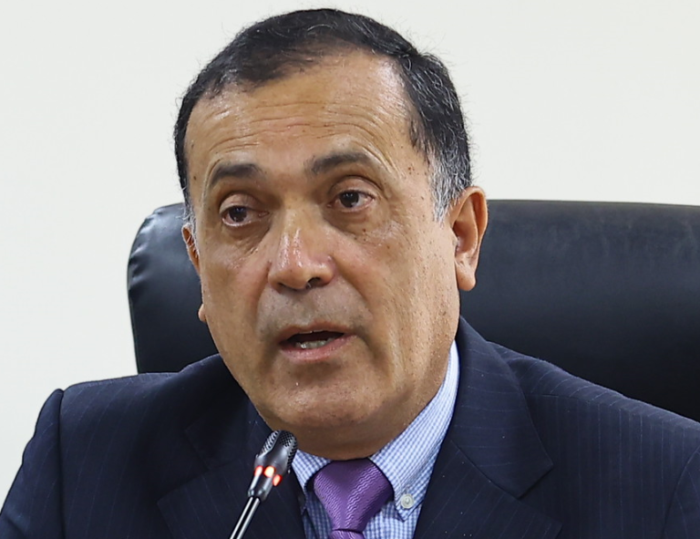 Mario Cabani se quejó de la Fiscalía y también de la prensa en la Comisión de Fiscalización del Congreso