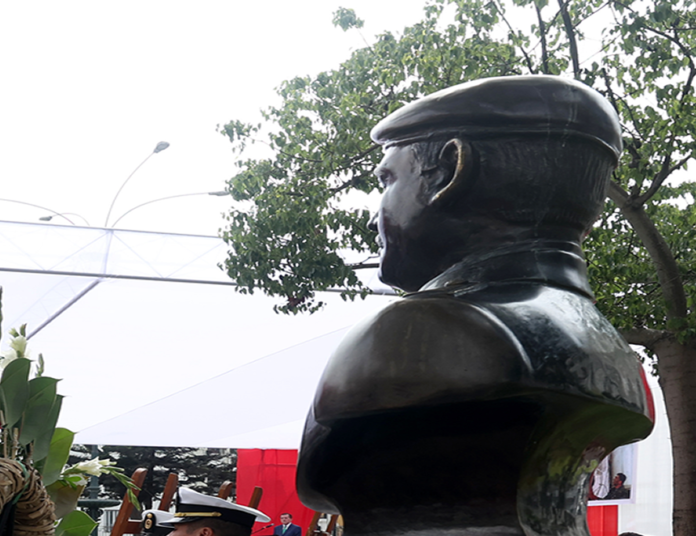 Defensor de la Democracia: otorgan medalla a 580 militares y policías que combatieron a la subversión (Foto: Mindef)