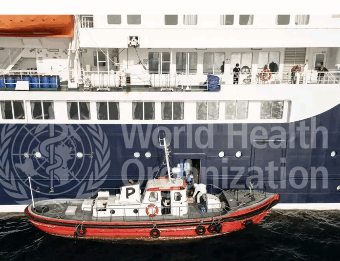 El MV Hondius donde se detectaron los casos atracará este sábado en Tenerife (Canarias)