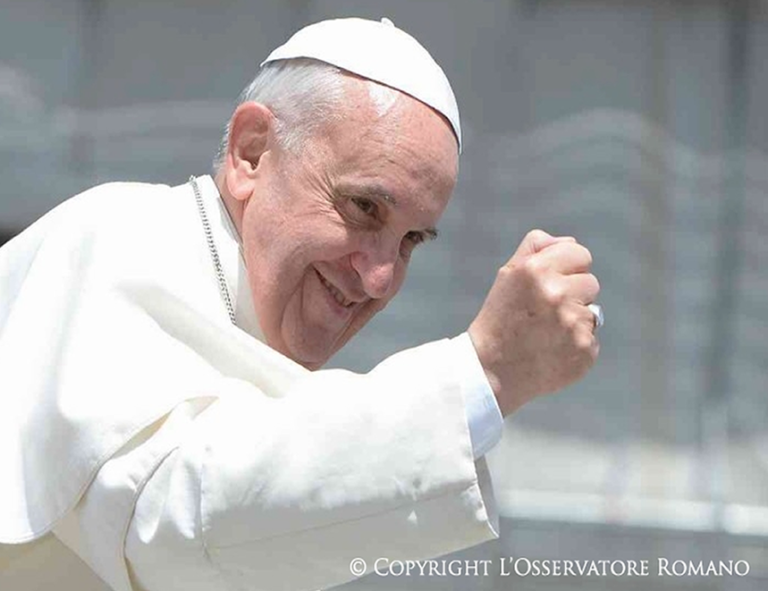 Papa Francisco: ligera mejoría experimenta el pontífice, señala el informe médico de este martes