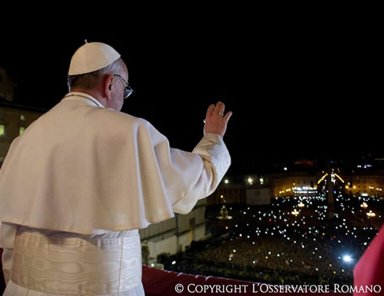 Cipriani: Vaticano precisa que sanciones impuestas a ex arzobispo de Lima siguen vigentes