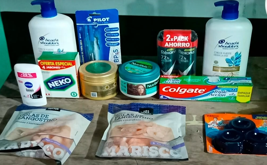 Poder Judicial:Productos sustridos de Tottus por la abogada Dyna Villegas, quien se desempeñaba como fiscal en Materia Ambiebntal (Foto: Policia nacional del Perú).