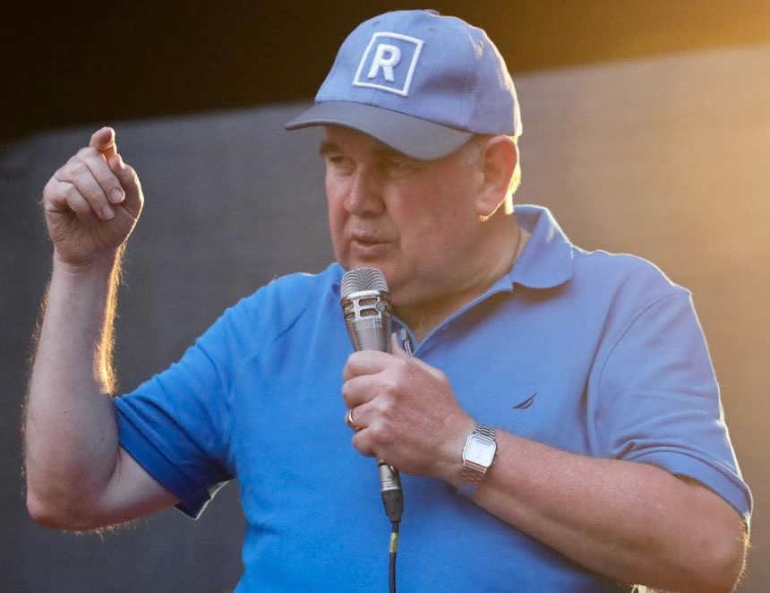 Rafael López Aliaga: ¿Puede la retórica de la confrontación post-electoral levantar muros en un país que urge de puentes? (Foto: Facebook).