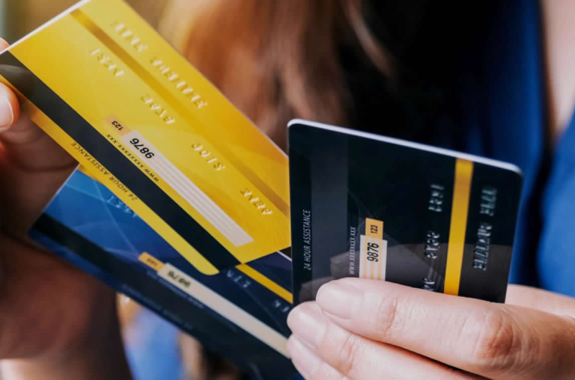 Tarjetas de crédito: no hay una información precisa sobre el costo del producto.