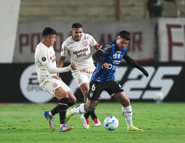 ¡Empate en casa! Universitario igualó 1-1 ante Independiente del Valle
