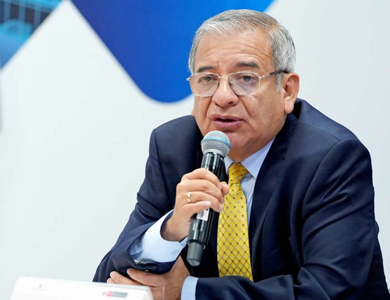 MEF desestima advertencia del JNE sobre supuesta postergación de elecciones regionales y municipales