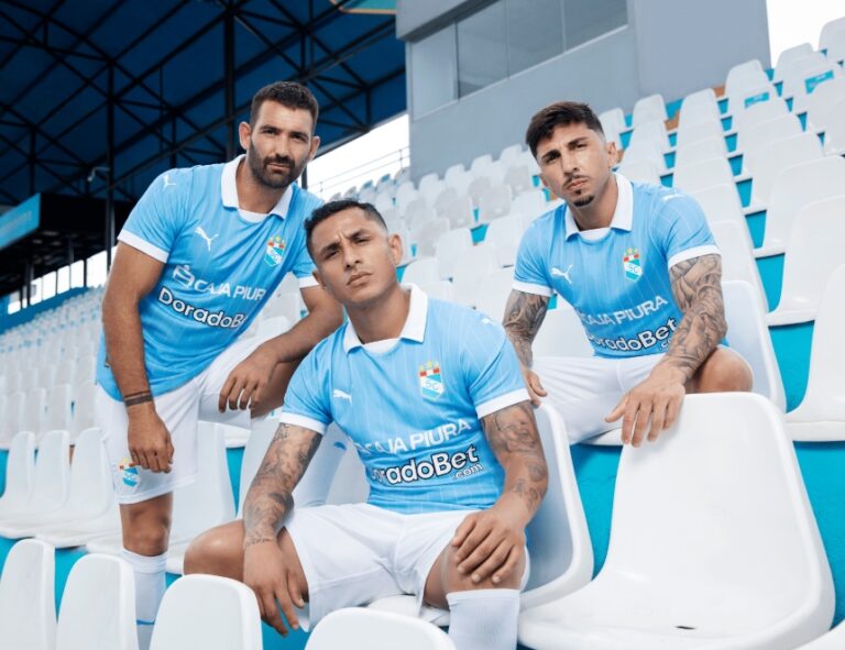 Sporting Cristal presentó su camiseta para el 2025