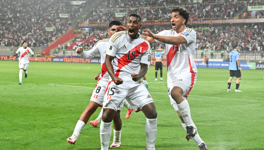 Miguel Araujo marcó en la victoria de Perú ante Uruguay. (Foto: FPF)