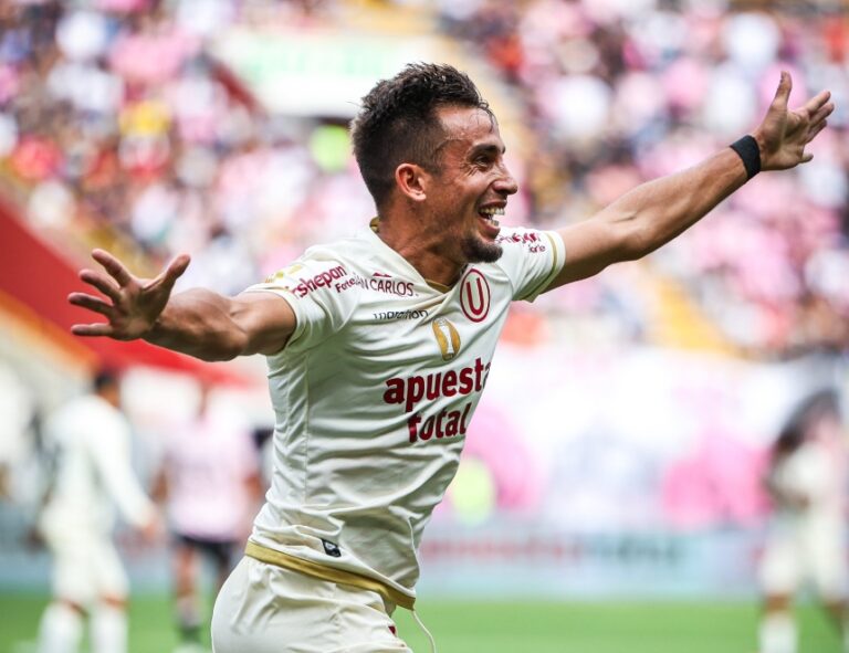 Universitario venció 2-0 a Sport Boys en el estadio Nacional